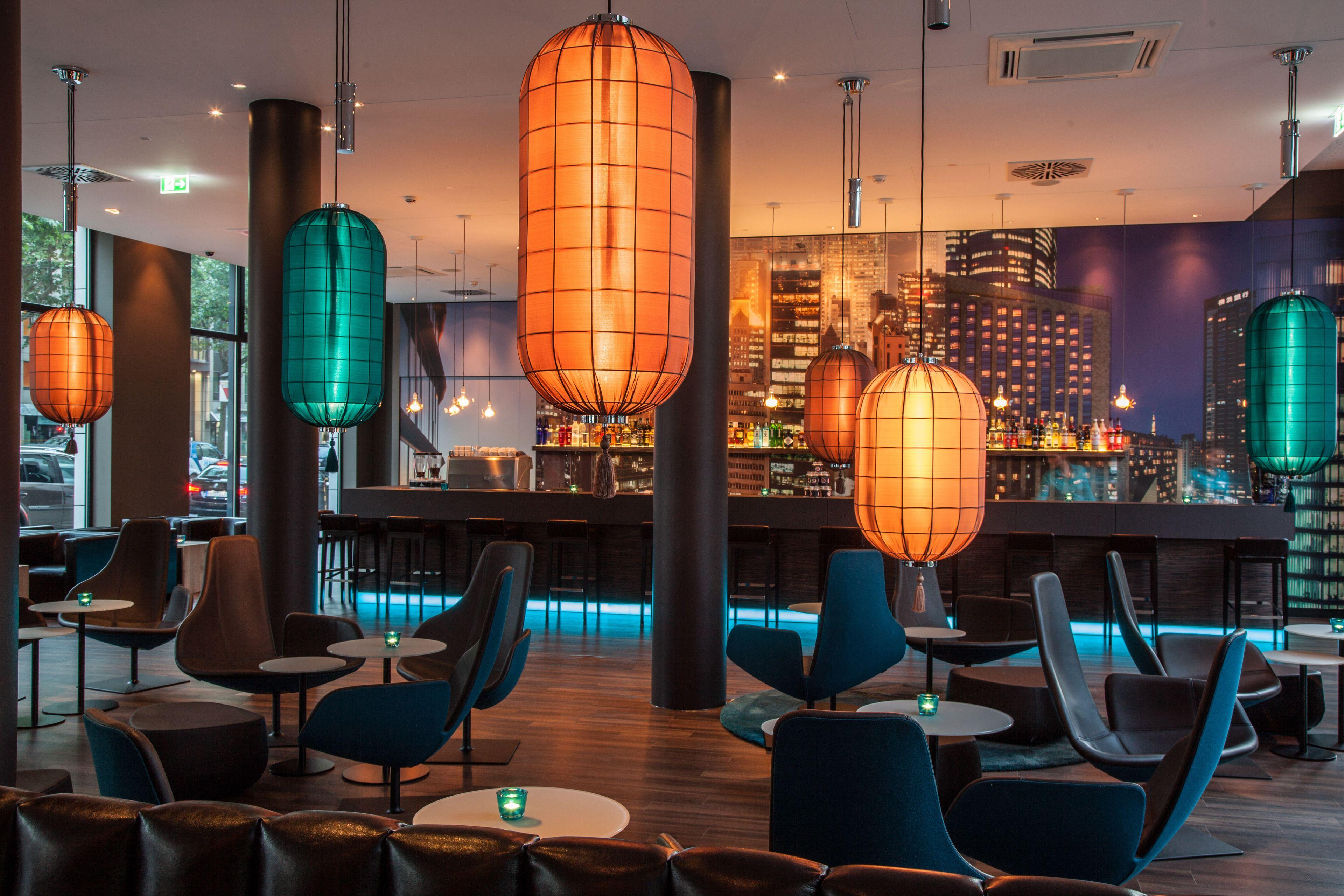 Hotel One Hauptbahnhof 3*