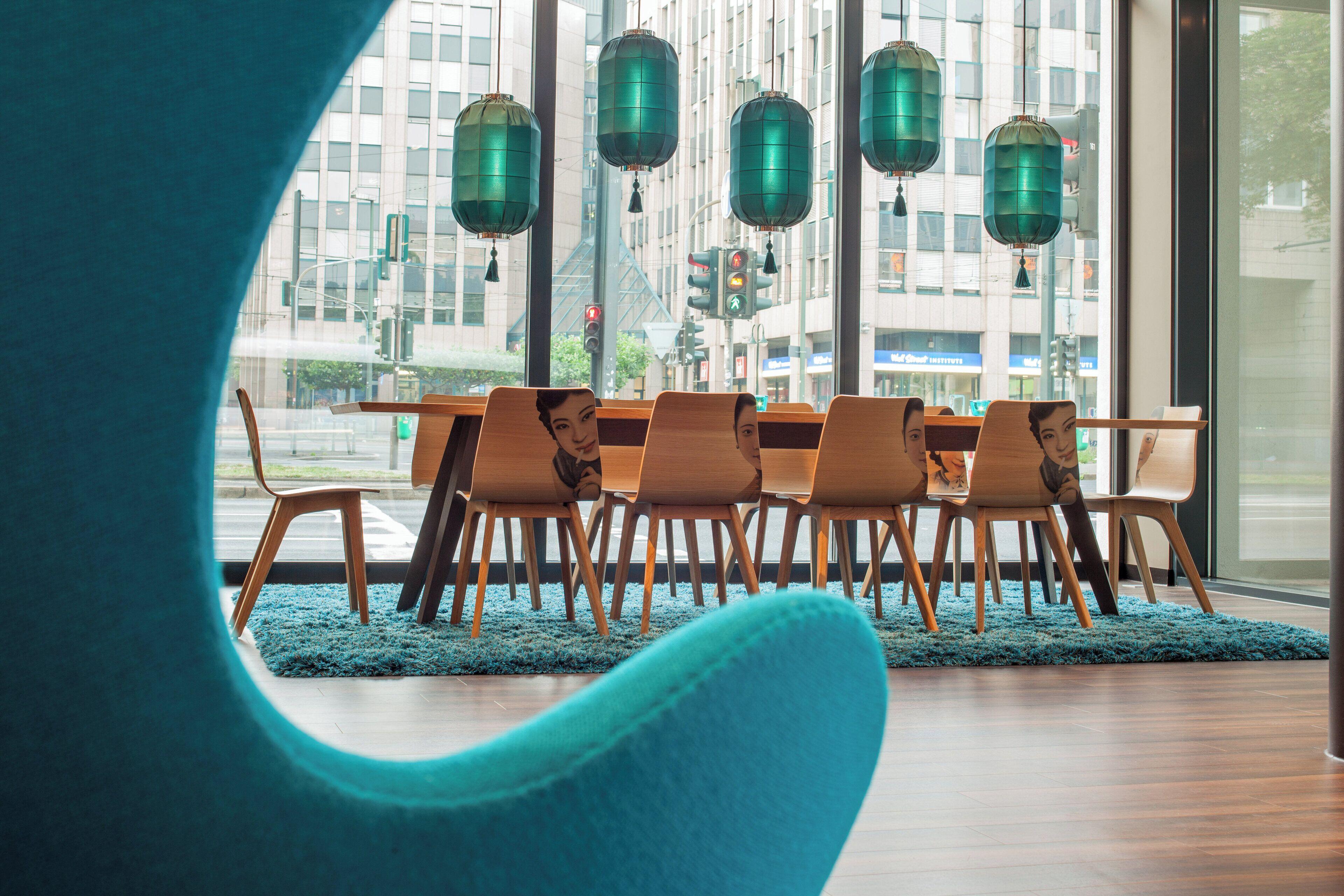 One Hauptbahnhof Dusseldorf