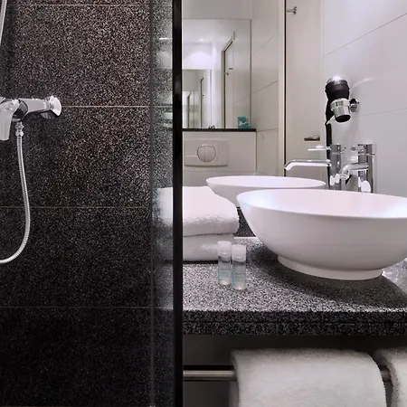 Hotel One Duesseldorf-hauptbahnhof Dusseldorf