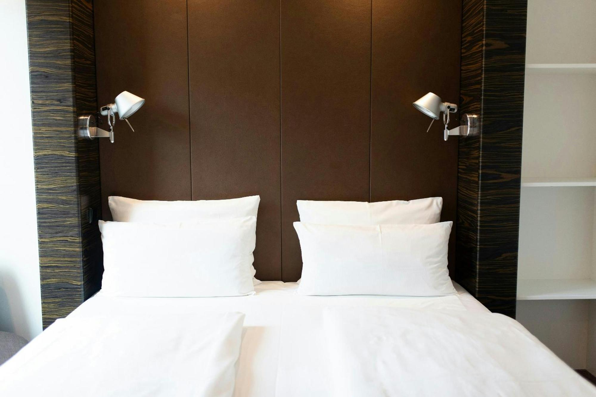 One Duesseldorf-hauptbahnhof Hotel